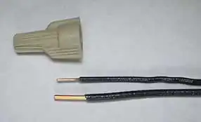 Wire connector for line voltage wires